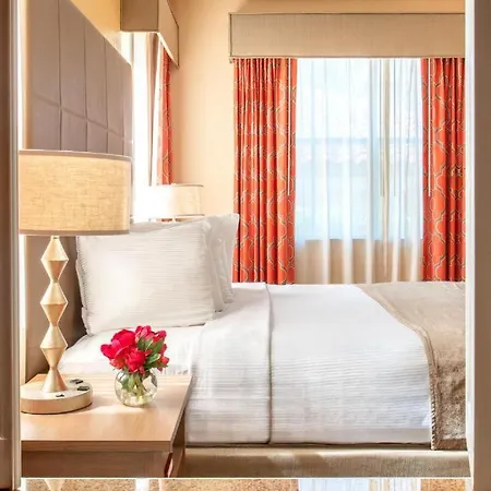 4Travel Club -Two & Three Bed Rooms Condo Resort-Free Parking & Shuttle To Parks
